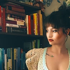 Meet your Posher, Izzy